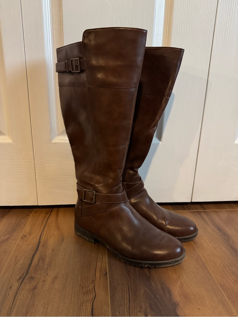 Women's Tall Brown wide calf Riding Boots, size 9